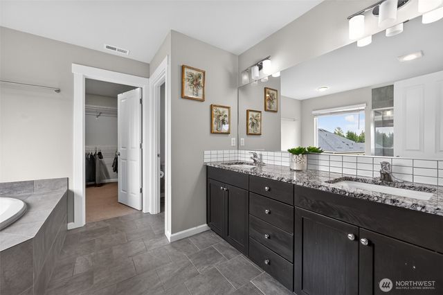 2848 84th Drive NE, Marysville, WA 98270