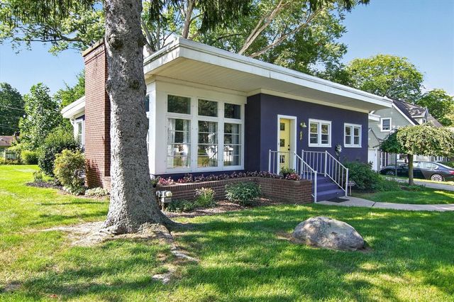 505 North Drive, Marshall, MI 49068