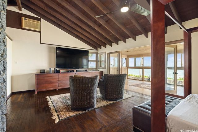 53-601 Kamehameha Highway, Hauula, HI 96717