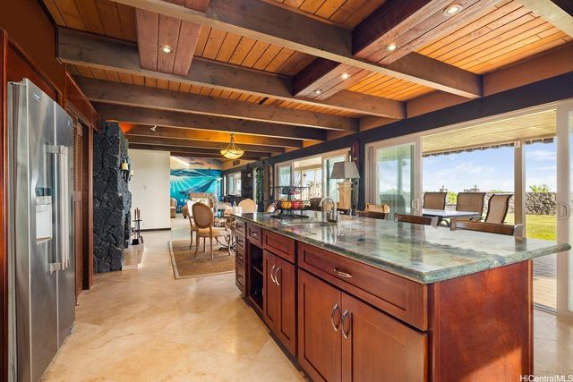 53-601 Kamehameha Highway, Hauula, HI 96717