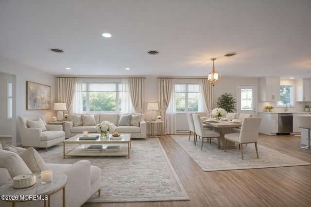 8 Abbey Lane, Manchester, NJ 08759