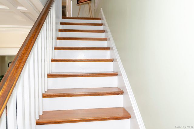 145 Drake Road, Pleasant Valley, NY 12569