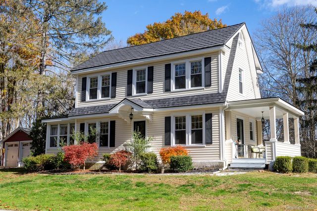 145 Drake Road, Pleasant Valley, NY 12569