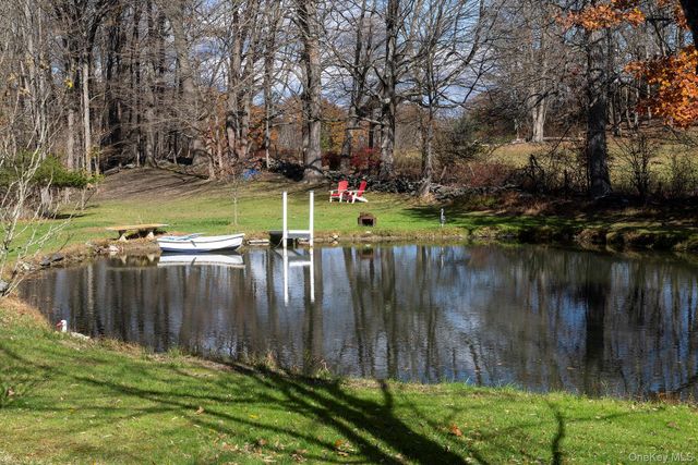 145 Drake Road, Pleasant Valley, NY 12569