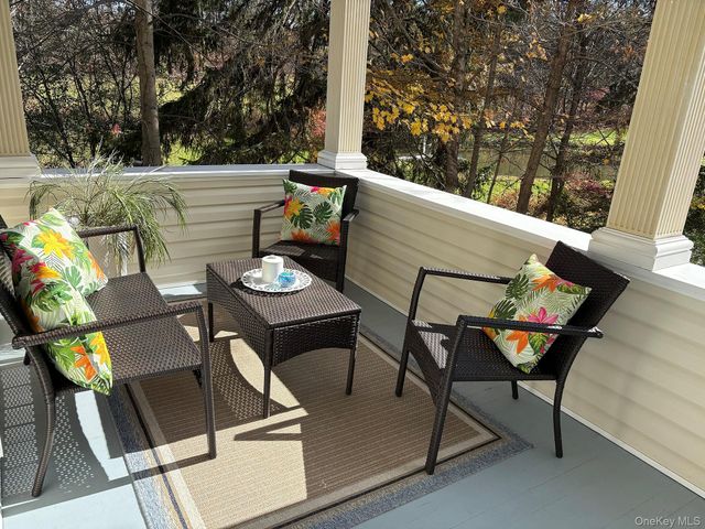 145 Drake Road, Pleasant Valley, NY 12569