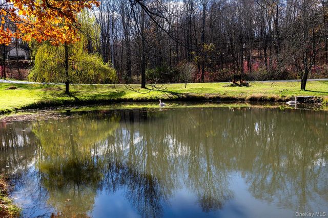 145 Drake Road, Pleasant Valley, NY 12569