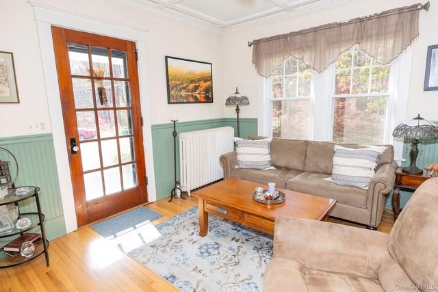 145 Drake Road, Pleasant Valley, NY 12569