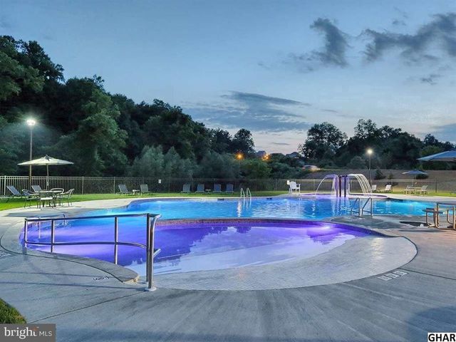 473 NURSERY DRIVE DR N, Mechanicsburg, PA 17055