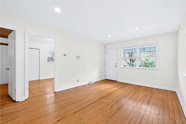 2518 Sample Rd, Hampton, PA 15101