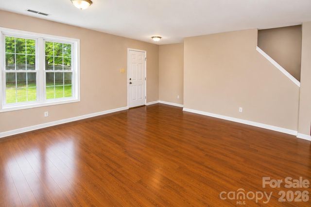 1914 Treefrog Court, Charlotte, NC 28262