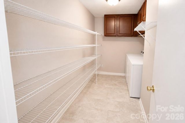 1914 Treefrog Court, Charlotte, NC 28262