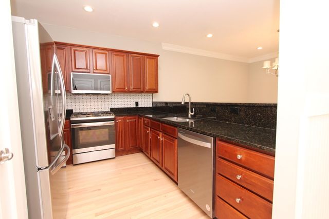 1802 Hopeman Lane, Mount Pleasant, SC 29466
