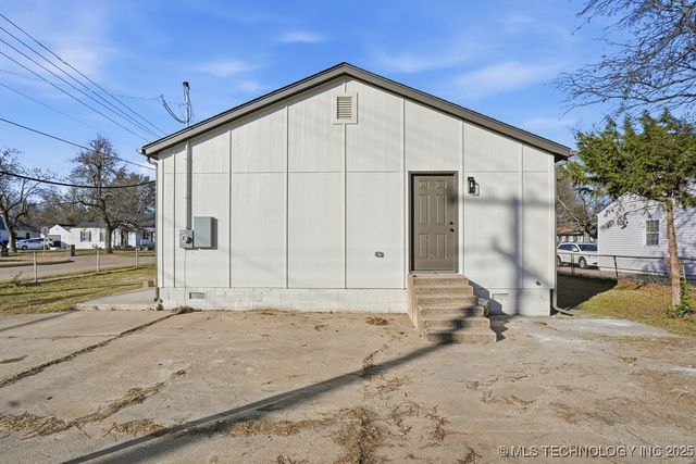 2317 N Frankfort Avenue, Tulsa, OK 74106