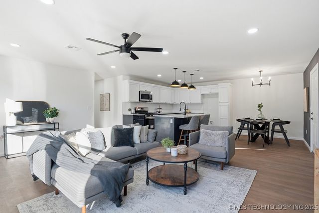 2317 N Frankfort Avenue, Tulsa, OK 74106