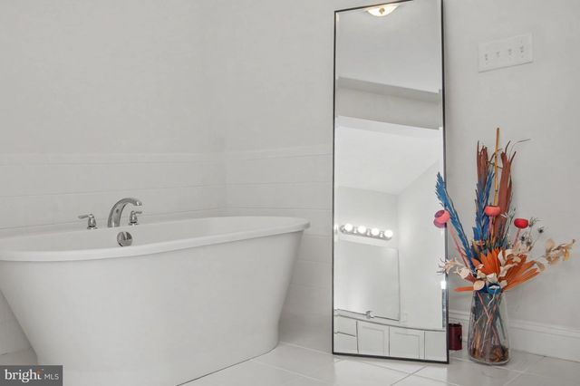 91 WESTHAMPTON DR, Wilmington, DE 19808