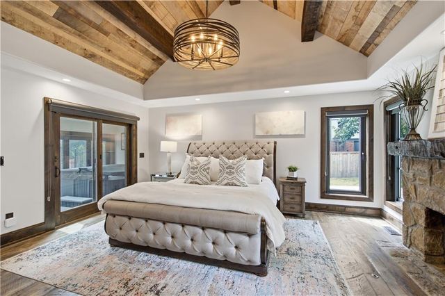 3505 SHAWNEE MISSION Parkway, Fairway, KS 66205