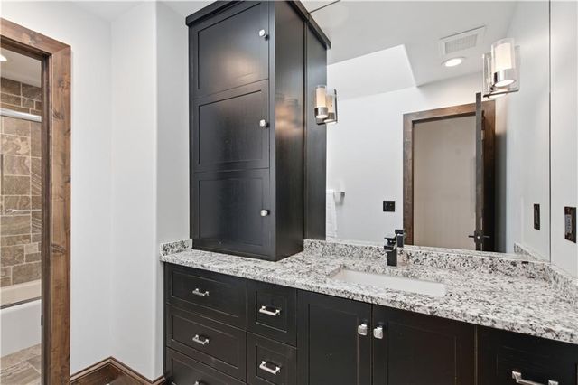 3505 SHAWNEE MISSION Parkway, Fairway, KS 66205