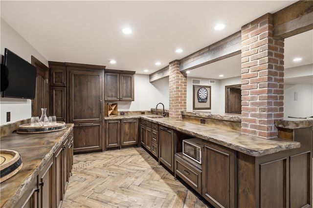 3505 SHAWNEE MISSION Parkway, Fairway, KS 66205