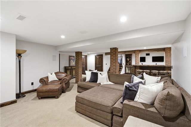 3505 SHAWNEE MISSION Parkway, Fairway, KS 66205