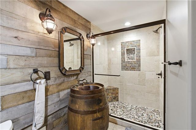 3505 SHAWNEE MISSION Parkway, Fairway, KS 66205