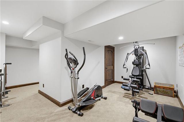 3505 SHAWNEE MISSION Parkway, Fairway, KS 66205