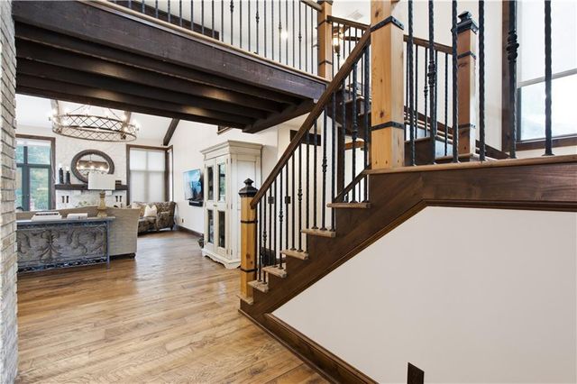 3505 SHAWNEE MISSION Parkway, Fairway, KS 66205