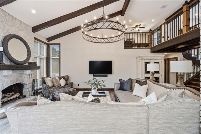 3505 SHAWNEE MISSION Parkway, Fairway, KS 66205