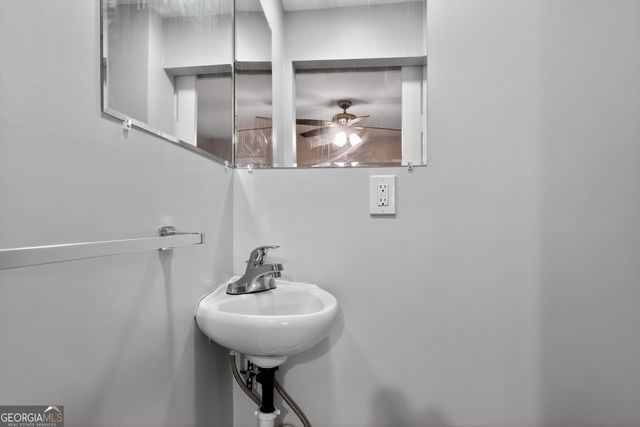 1868 Longdale Drive, Decatur, GA 30032