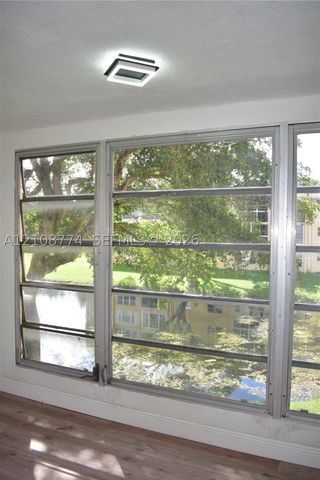 2780 N Pine Island Rd 211, Sunrise, FL 33322