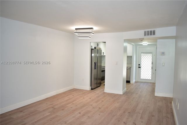 2780 N Pine Island Rd 211, Sunrise, FL 33322