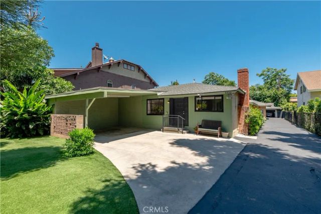4450 Matilija Avenue, Sherman Oaks, CA 91423