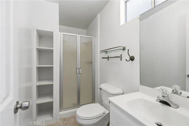 4450 Matilija Avenue, Sherman Oaks, CA 91423