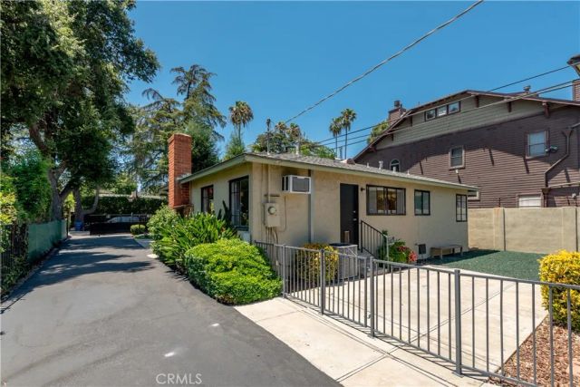 4450 Matilija Avenue, Sherman Oaks, CA 91423