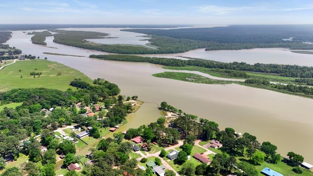 2814 Fm 356, Trinity, TX 75862