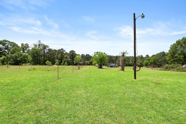 2814 Fm 356, Trinity, TX 75862
