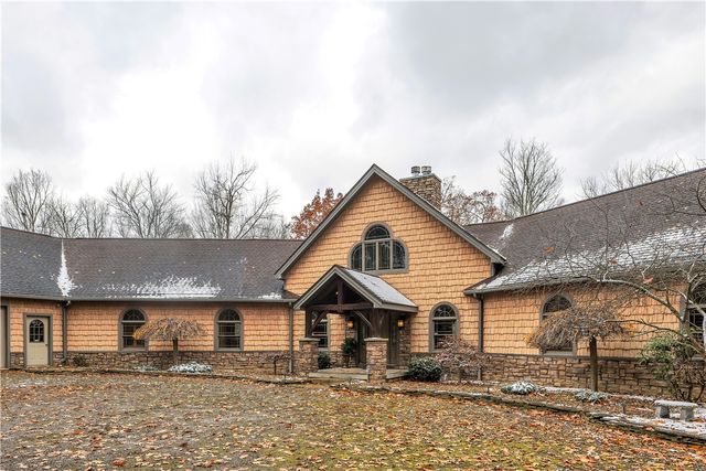 219 Reed Rd, North Beaver Twp, PA 16102