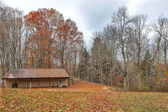 219 Reed Rd, North Beaver Twp, PA 16102
