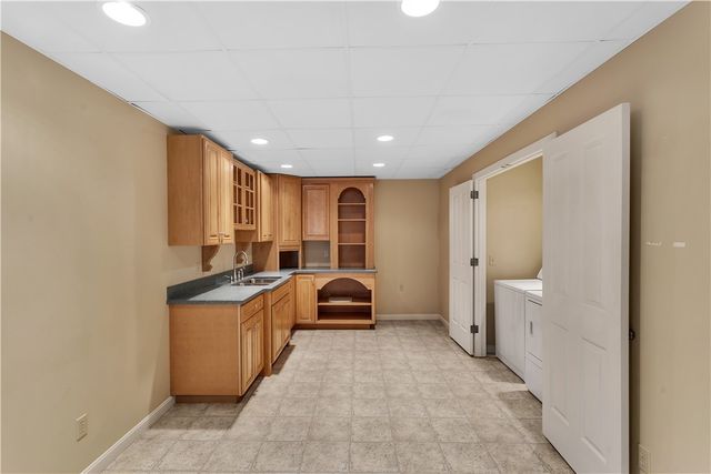 219 Reed Rd, North Beaver Twp, PA 16102