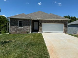 401 East Wright Street, Willard, MO 65781