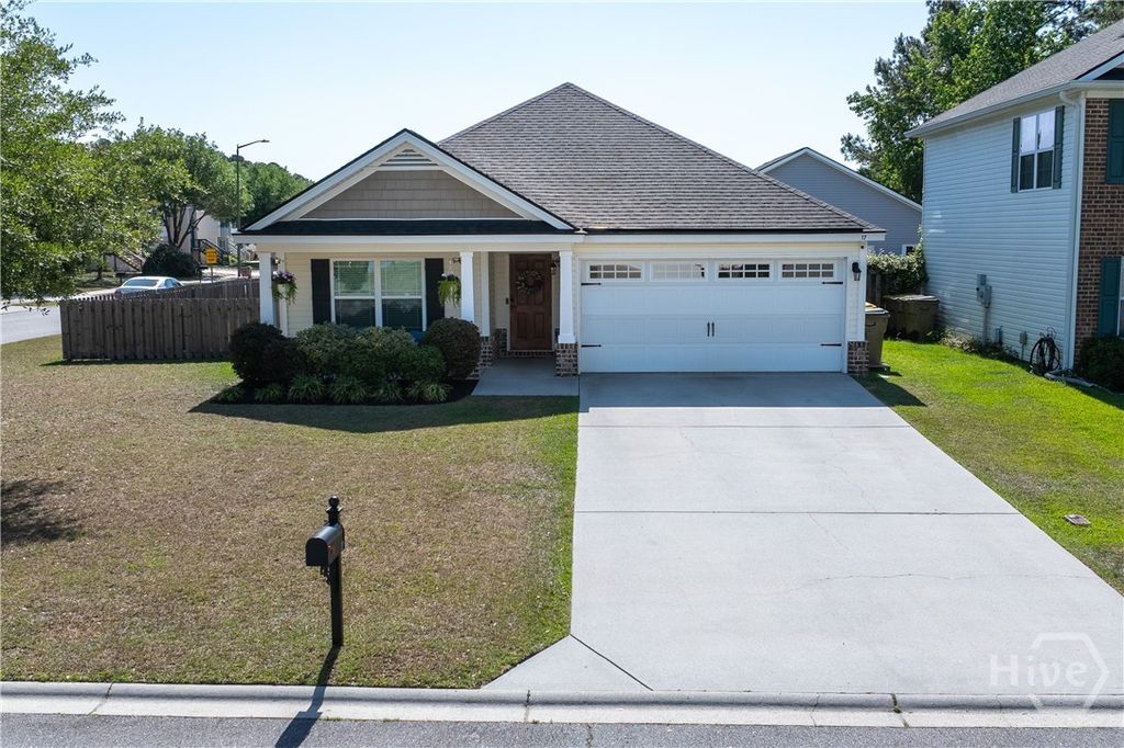 17 Raintree Way, Port Wentworth, GA 31407