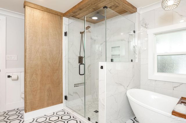 900 Largo Dr, Pensacola Beach, FL 32561