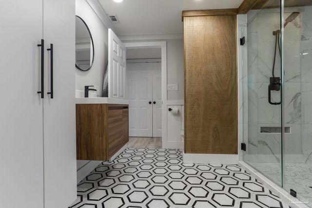 900 Largo Dr, Pensacola Beach, FL 32561