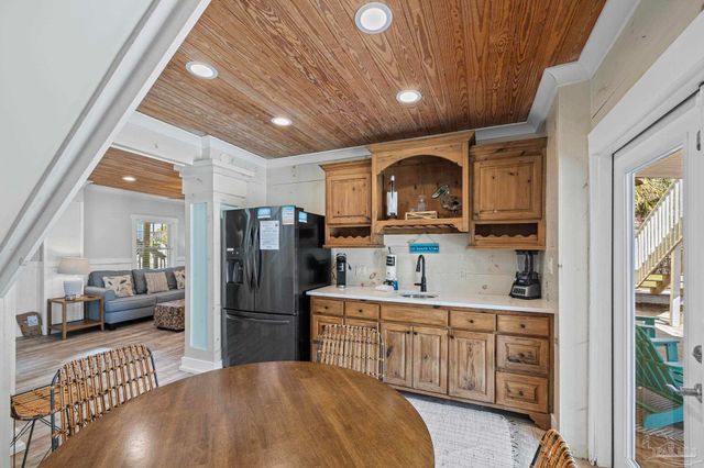 900 Largo Dr, Pensacola Beach, FL 32561