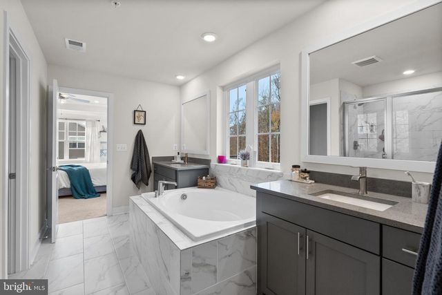 4148 CHARLES DICKENS DR, White Plains, MD 20695