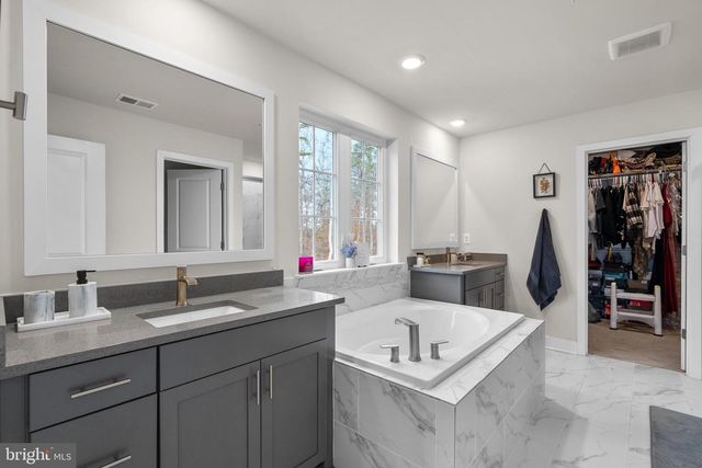 4148 CHARLES DICKENS DR, White Plains, MD 20695