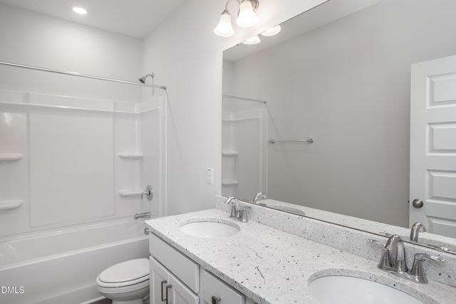 32 Quilting Drive 215, Benson, NC 27504