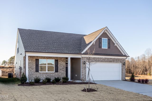 32 Quilting Drive 215, Benson, NC 27504