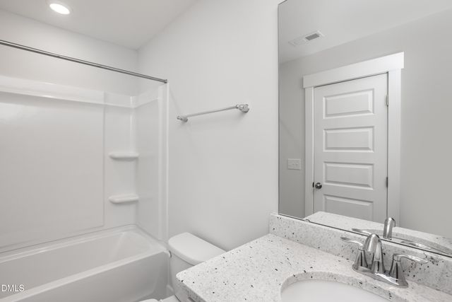 32 Quilting Drive 215, Benson, NC 27504