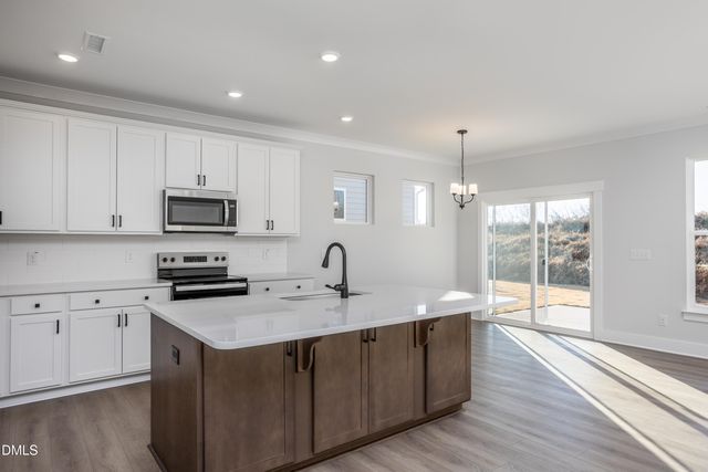 32 Quilting Drive 215, Benson, NC 27504