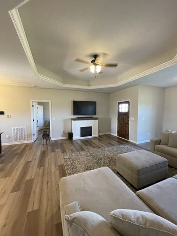 57 Cheney, Lafayette, TN 37083